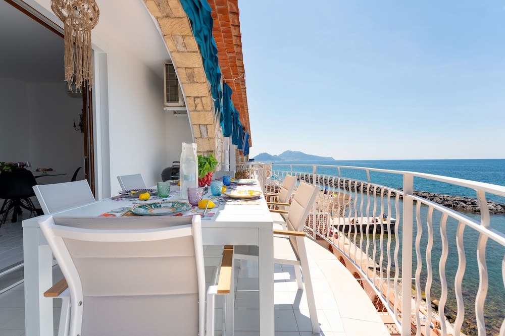 Villa del Sole — 4-Star Luxury Hotel in Massa Lubrense, Italy