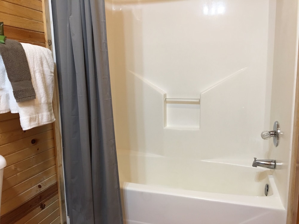 Frio Springs Lodges - photo 36