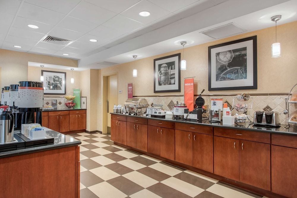Hampton Inn & Suites Arcata - photo 50