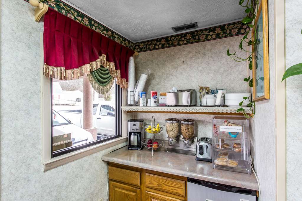 Rodeway Inn Goodlettsville South - photo 26