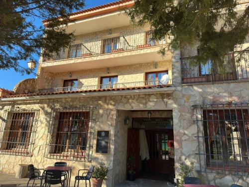 Hotel Restaurante Rio Cuervo pet-friendly hotel Vega Del Codorno