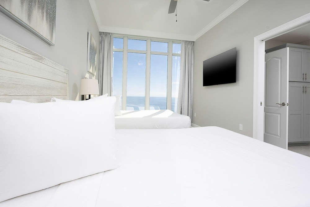 Phoenix Gulf Towers 2708 4 Bedroom Condo - photo 12