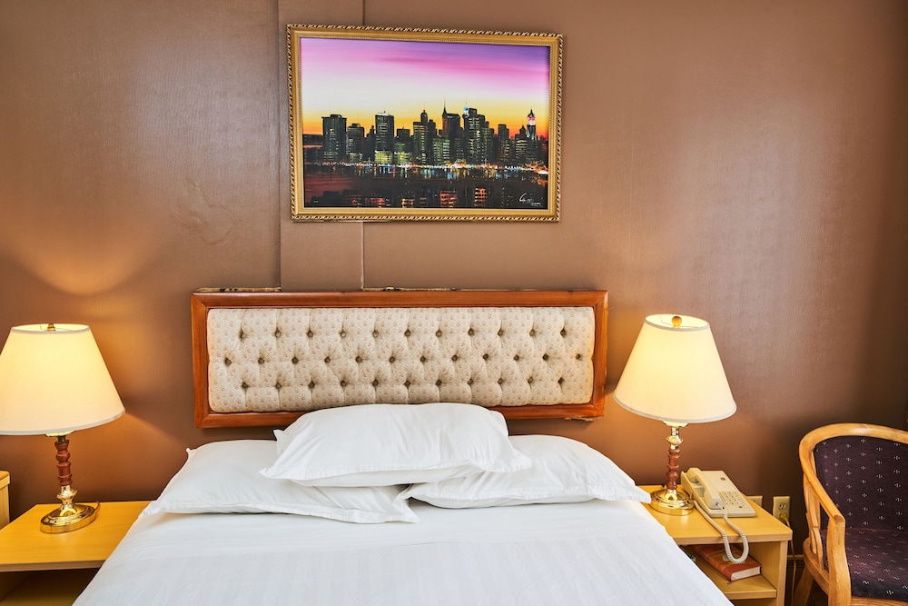 Flushing Hotel - photo 17