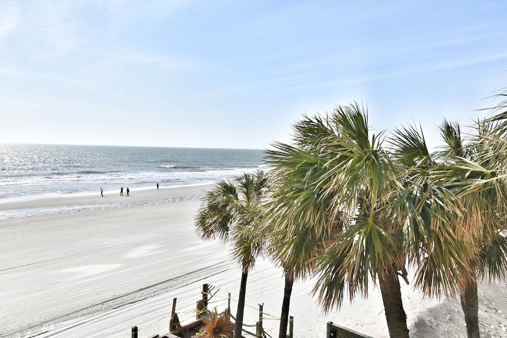 0212 Waters Edge Resort 3 Bedroom Condo by RedAwning - photo 56