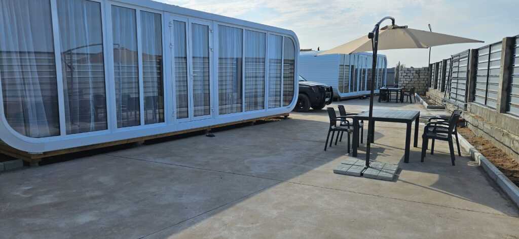 Kapsulny Hotel na 4 Cheloveka u Morya Bungalow in Derbent, Russia