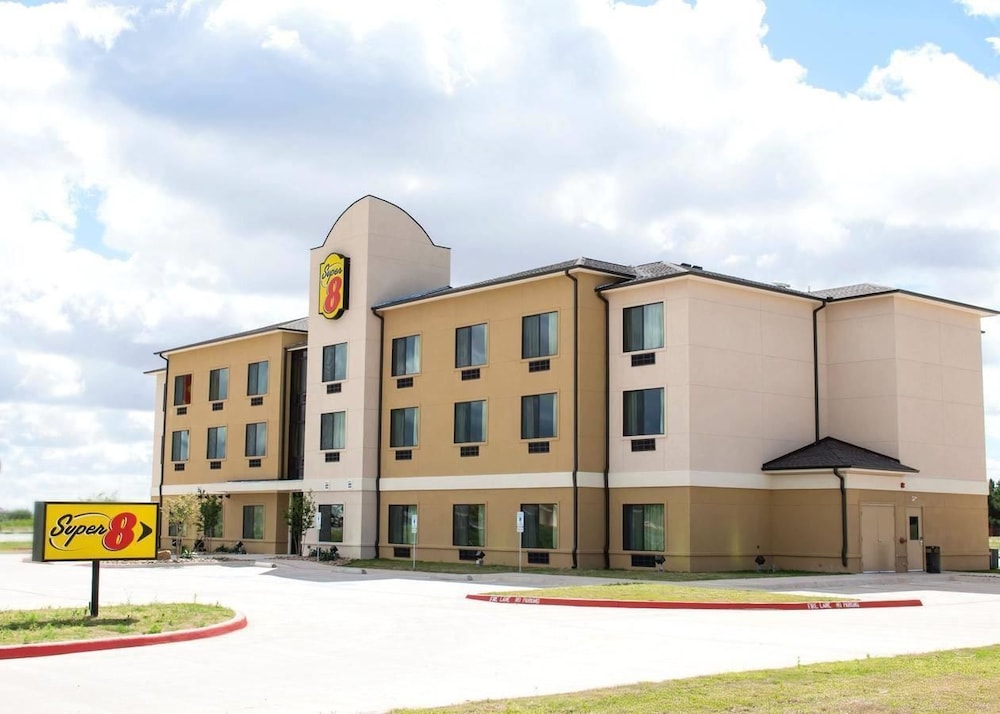 Super 8 by Wyndham Stanton — hotel in Stanton