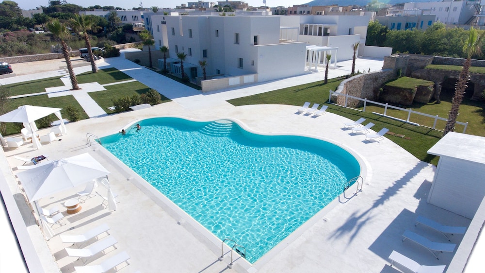 Camarò Favignana — 4-Star Luxury Hotel in Favignana, Italy
