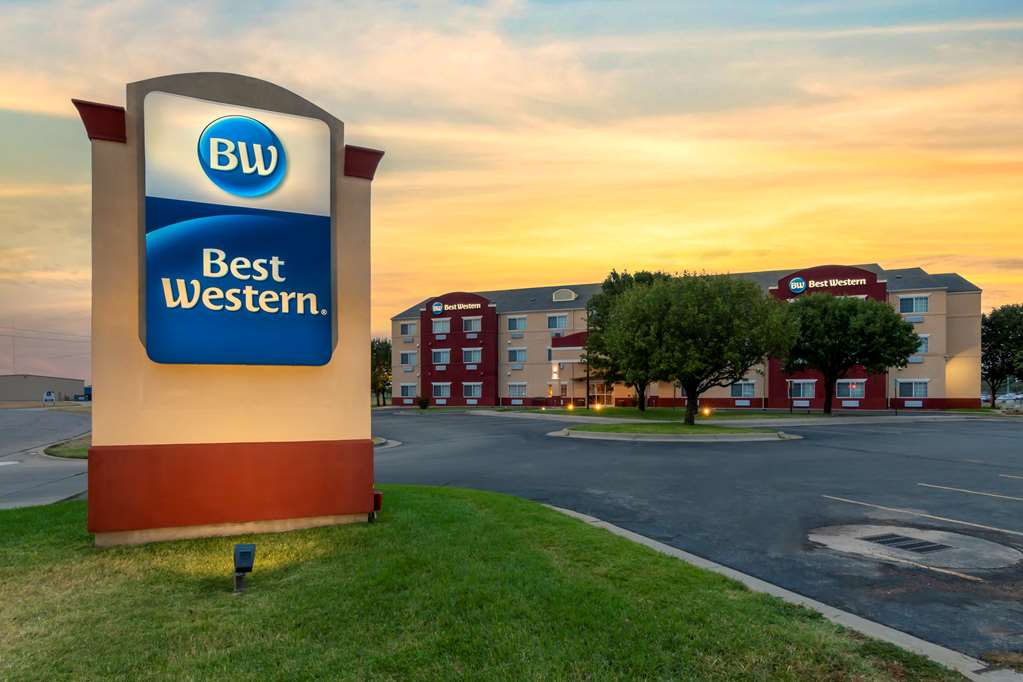 Best Western Governors Inn & Suites in Wichita, United States