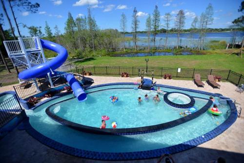 10 Acre Lakefront Game House Sleep Upto 45 — 4-Star Luxury Hotel in Clermont, United States