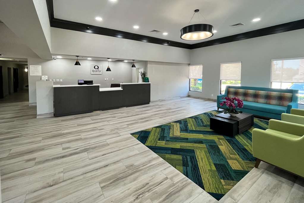 Quality Inn & Suites at Airport Blvd I 65 - photo 8