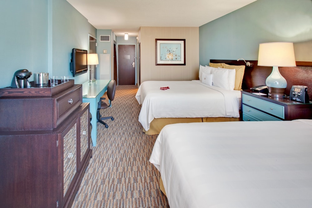 Crowne Plaza Lombard Downers Grove by IHG - photo 9
