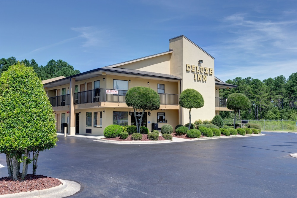Deluxe Inn Fayetteville I 95 Exit 49 - photo 68