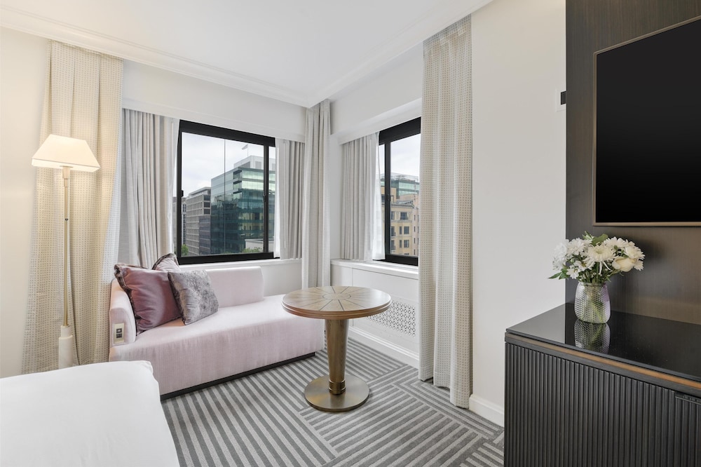 Capital Hilton - photo 82