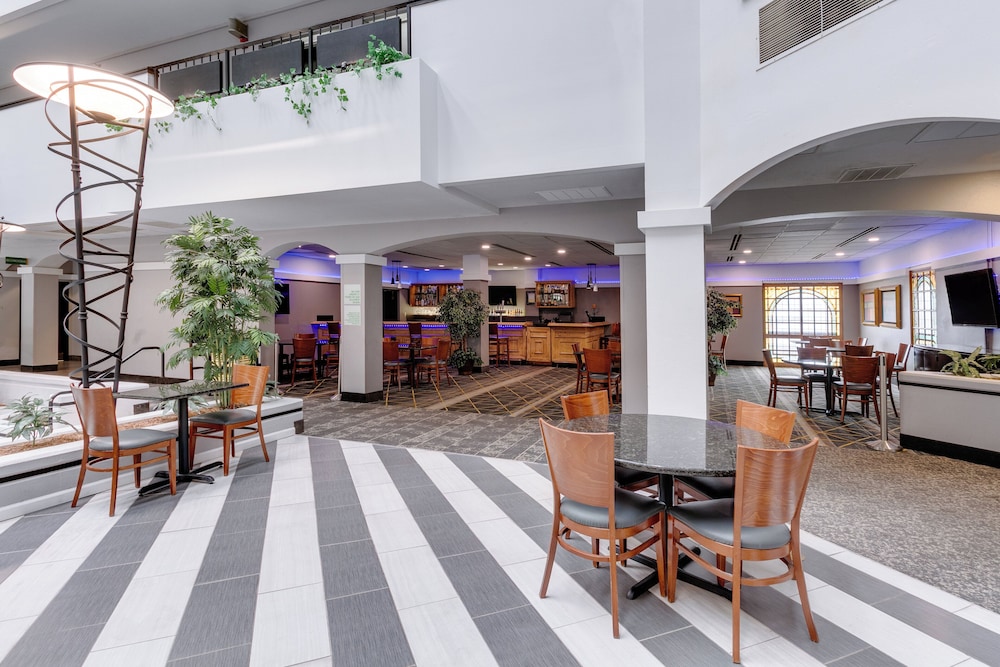 Holiday Inn Hotel & Suites Springfield I 44 by IHG - photo 39