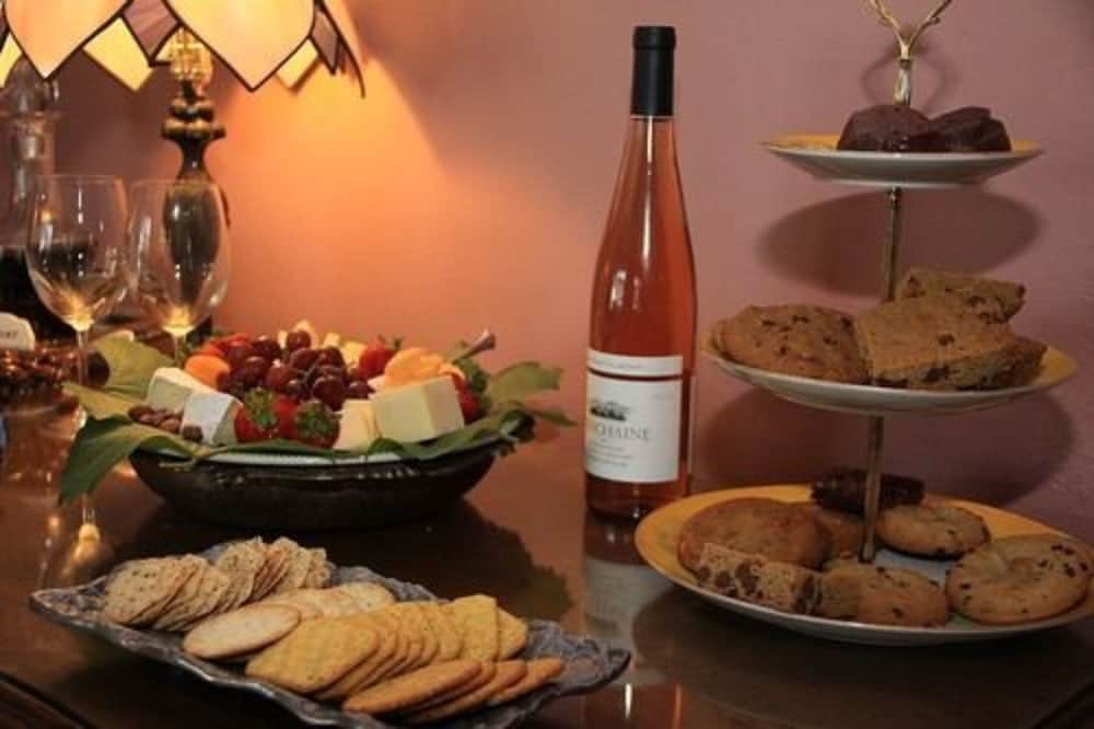 Napa Inn - photo 62