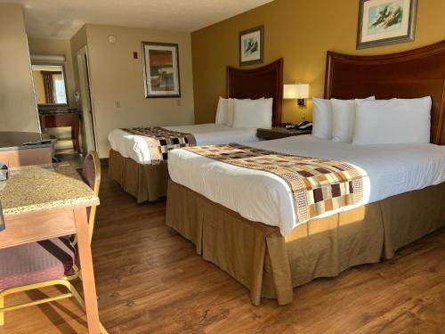Atkinson Inn & Suites - photo 3