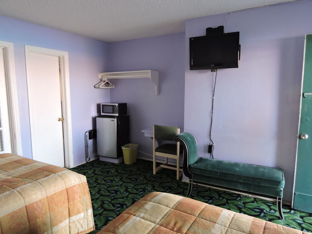 Walden Motel - photo 6