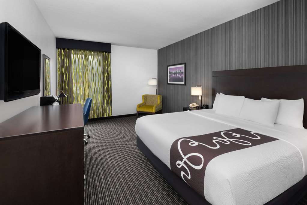 La Quinta Inn & Suites by Wyndham Austin Cedar Park - photo 19