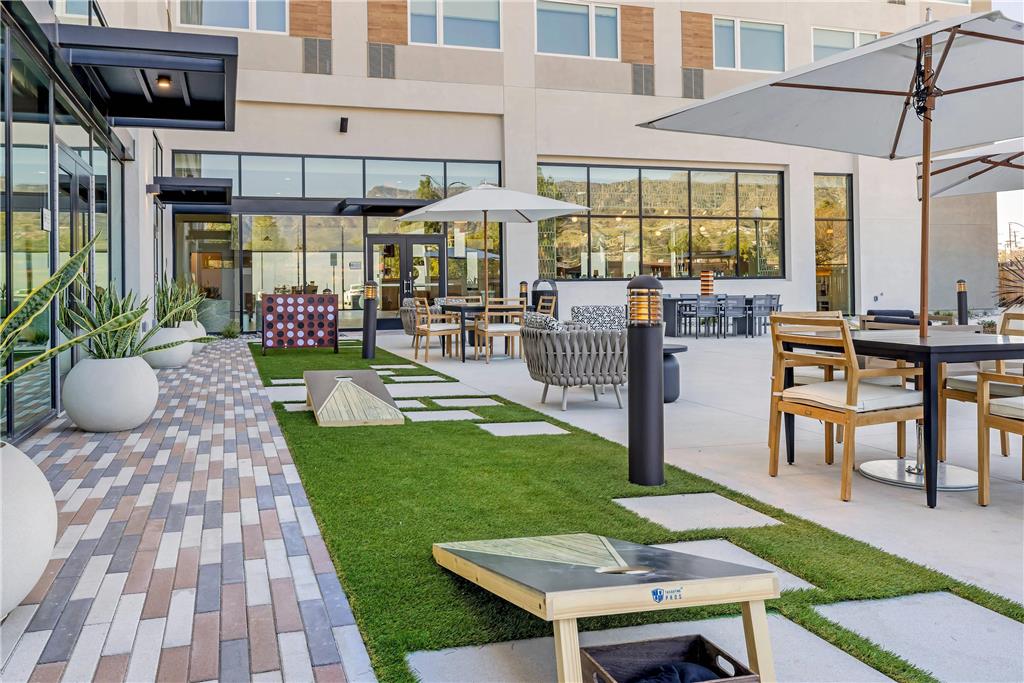 Cambria Hotel Burbank Airport - photo 52