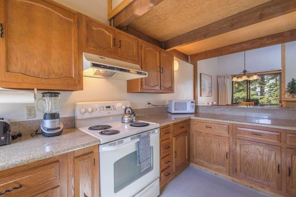 Hawk's Eye by Avantstay Cozy Condo w Views & Access to Northstar Resort Community - photo 2