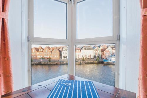 Ebbe und Flut — 4-Star Luxury Hotel in Husum, Germany