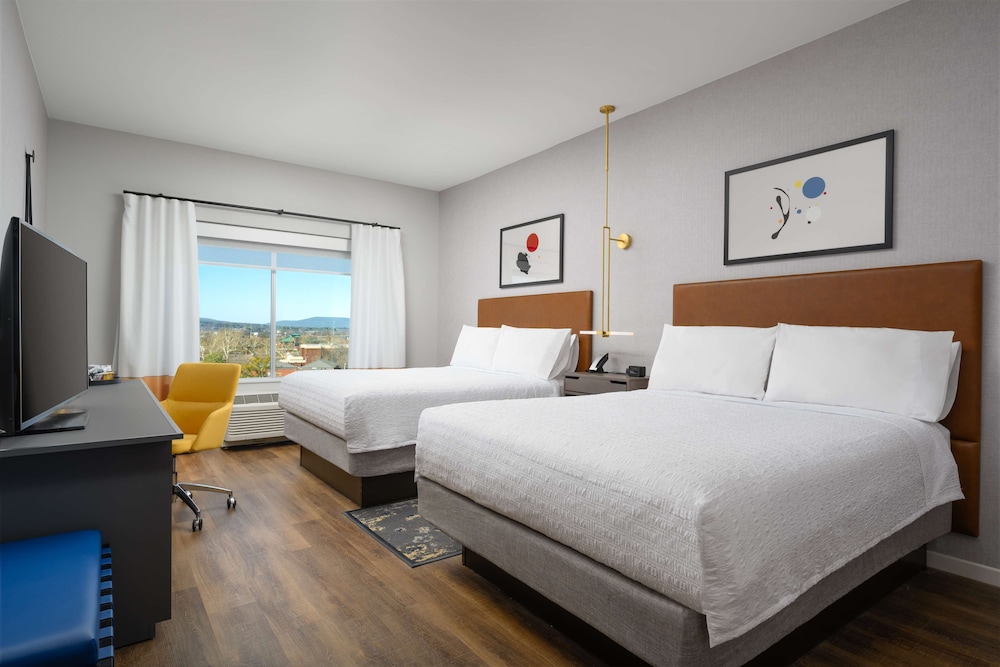 Hampton Inn & Suites Huntsville Downtown - photo 8