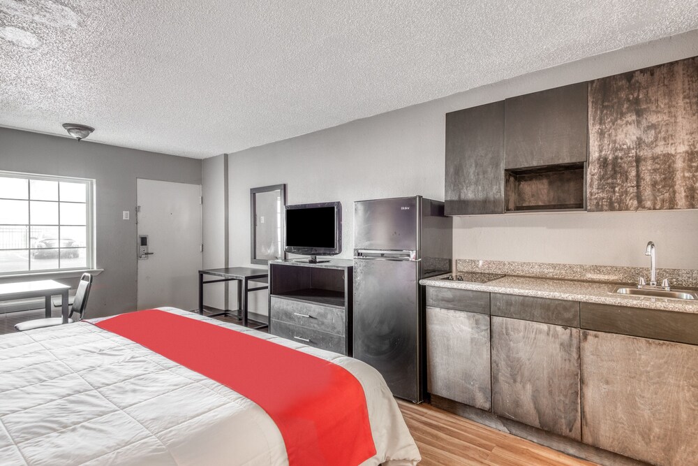 OYO Hotel Jackson Fairgrounds I 55 - photo 30