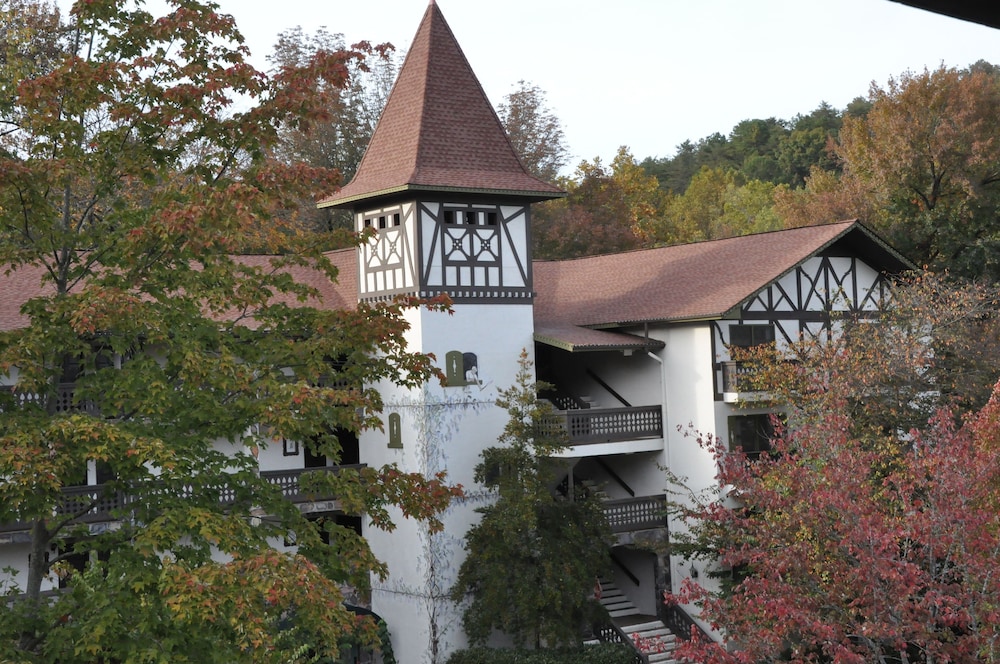 Helendorf River Inn Suites & Conference Center - photo 19