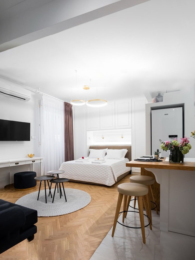 Kaplanon Residence Kolonaki — 4-Star Luxury Hotel in Athens, Greece