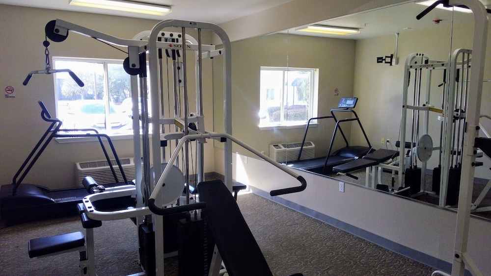 InTown Suites Extended Stay Austin TX Research Blvd - photo 25