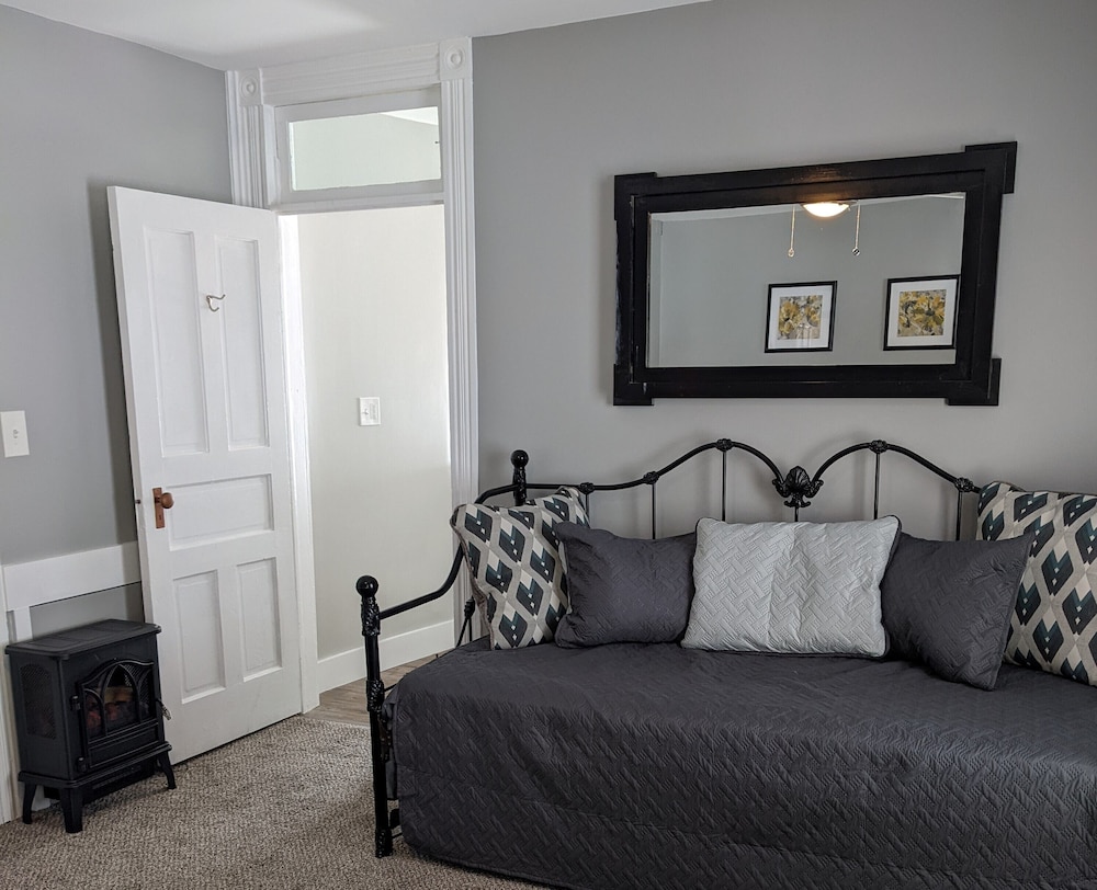 The Inn at Starlight Lake - photo 27