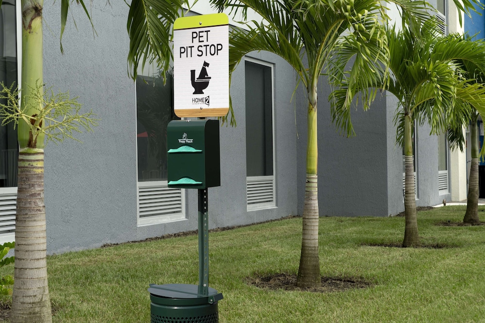 Home2 Suites by Hilton Fort Myers Airport - photo 33