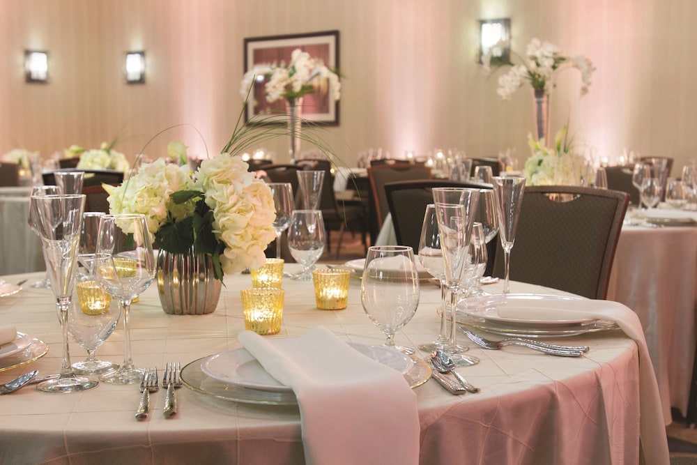 Embassy Suites Saratoga Springs - photo 34