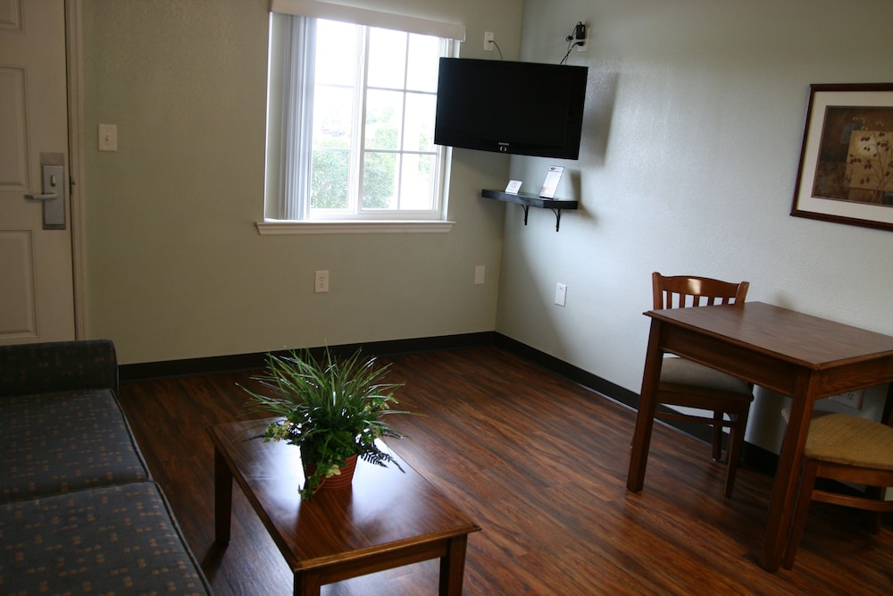 Affordable Suites of America - photo 15