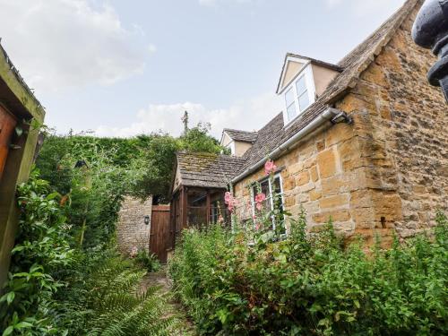 Hadcroft Cottage — 5-Star Luxury Hotel in Chipping Campden, United Kingdom