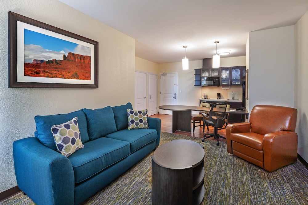 Candlewood Suites Houston North I45 by IHG - photo 12