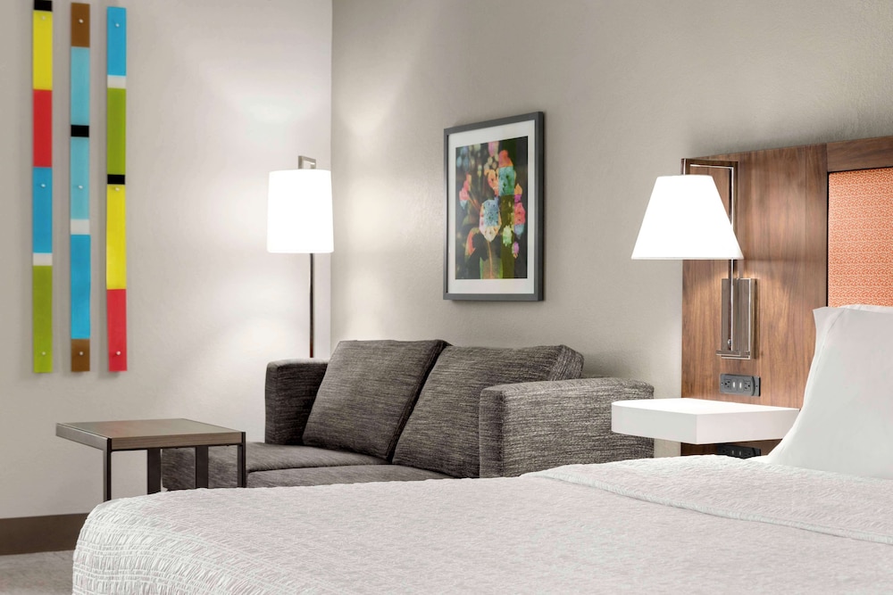 Hampton Inn Quakertown - photo 14