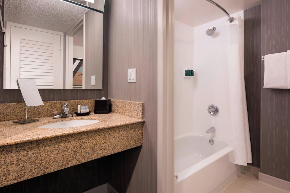 Courtyard by Marriott Denver Airport - photo 28