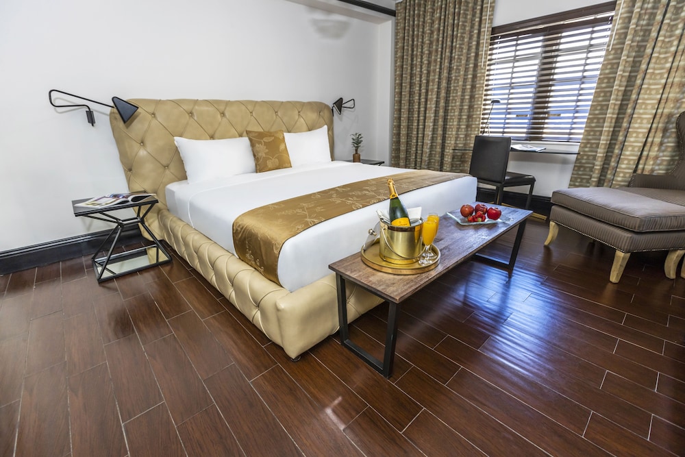 Hotel Croydon - photo 15