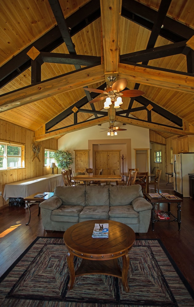 DiamondStone Guest Lodges - photo 48