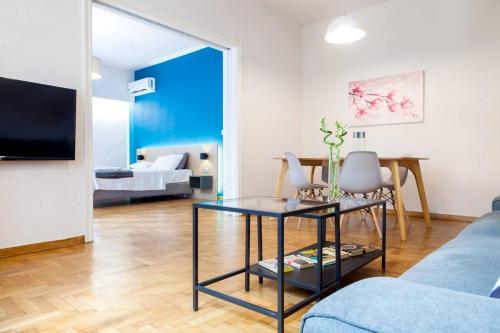 Toni's 2bd Home in Centre 15 Sec To Metro — 4-Star Luxury Hotel in Athens, Greece