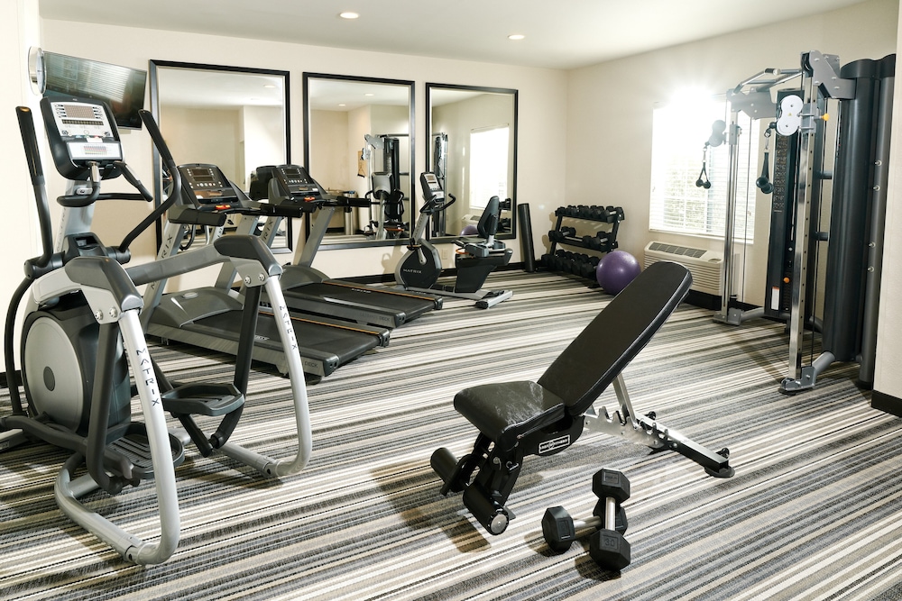 Candlewood Suites Columbus Northeast by IHG - photo 12