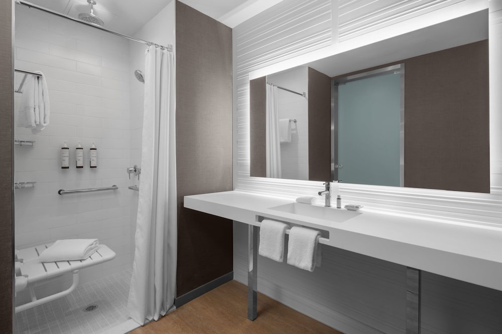 AC Hotel by Marriott Miami Dadeland - photo 23