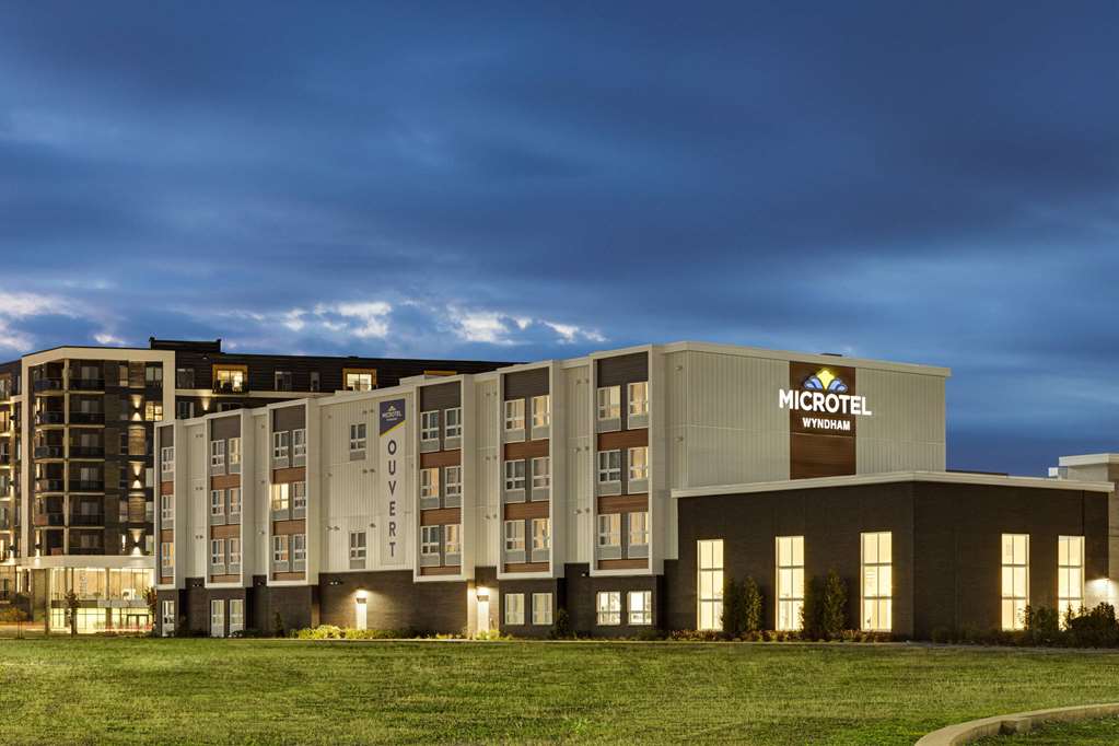 Microtel Inn & Suites By Wyndham Boisbriand pet-friendly hotel Boisbriand