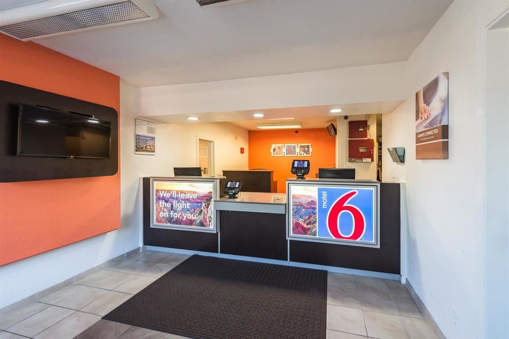Motel 6 Reno West - photo 3