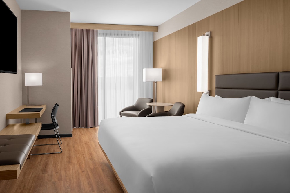AC Hotel Vancouver Waterfront - photo 12