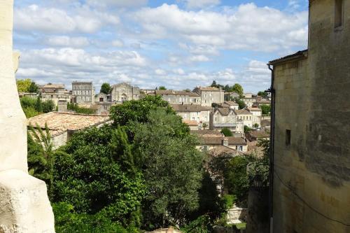 12 Rue Des Ecoles — Saint Emilion