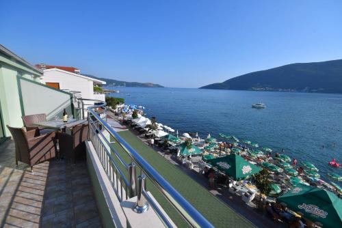 Apartmani Amor — 4-Star Luxury Hotel in Herceg-Novi, Montenegro