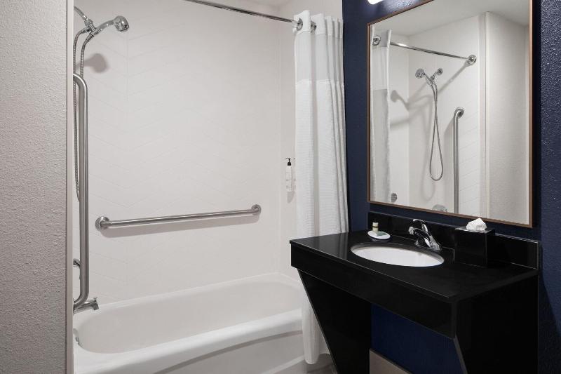 Fairfield Inn by Marriott Charlotte Mooresville - photo 58