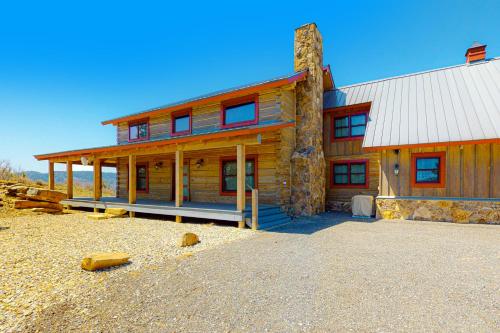 Rocky Mountain Way — 4-Star Luxury Hotel in Pagosa Springs, United States